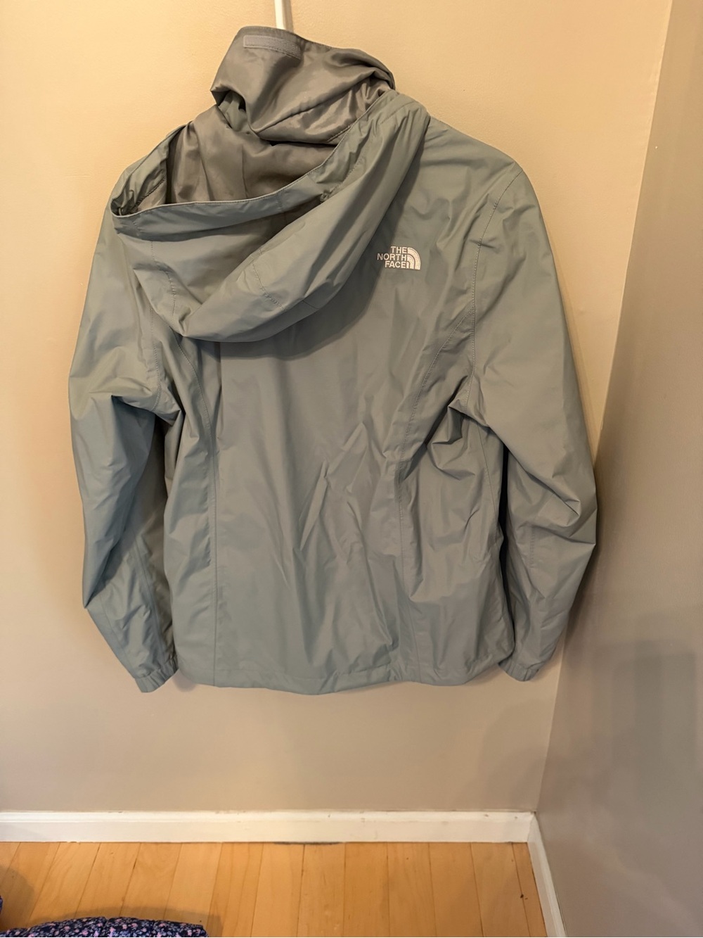 The North Face Grey Jacket-light pink logo - Picture 2 of 4